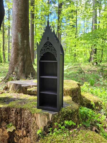 Gothic crystal shelf, Goth altar