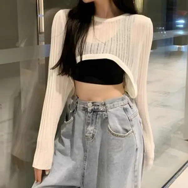 LONG SLEEVE CROPPED KNIT TOP