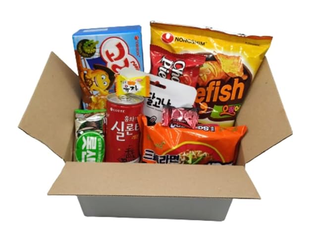 Korea Treat Box Medium - Korean Snack Gift Box Full Of Korean Snacks