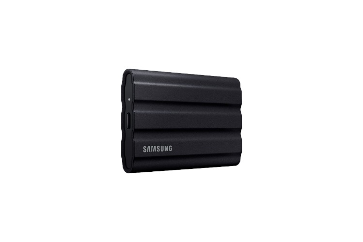 USB 3.2 Gen. 2 T7 Shield 1TB Portable SSD - Black - Black 1 TB