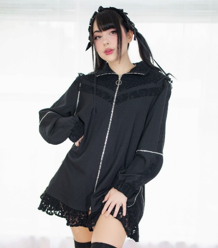(Pre-Order) Lacebound Jacket | Black & Pink / 3XL