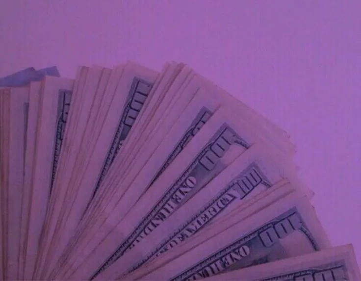 Suprise me with cash 💵💸