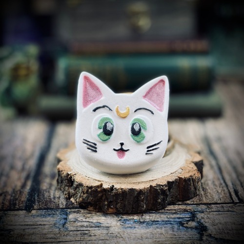 ArtiCat | Magical Cat | Red Berry Sorbet Scented Bath Bomb | Default Title