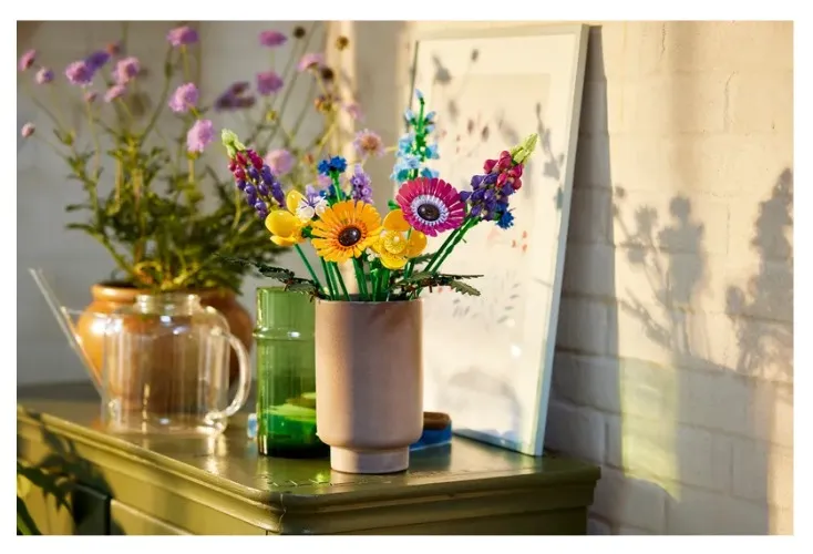 Wildflower Bouquet 10313 | LEGO® Icons