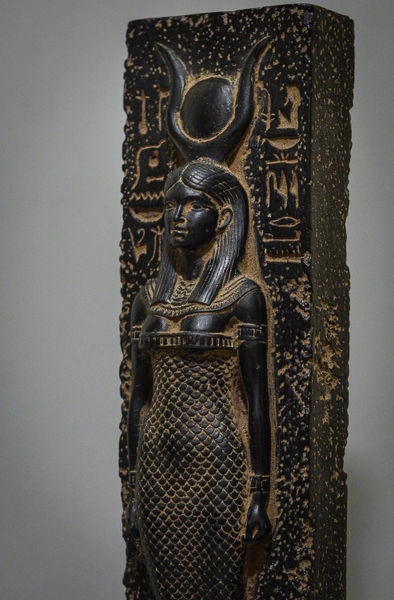 statue goddess Hathor black Sculpture relief large unique hieroglyphic inscriptions and the god Ra heavy stone made in Egypt