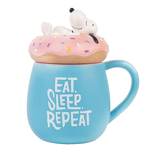 Grupo Erik Snoopy 3D Ceramic Mug with Lid | 50 cl / 500 ml / 16.9 oz - 14.3 x 10.7 x 16.7 cm | Coffee Mug | Tea Mug | Cool Gifts | Snoopy Gifts - Snoopy