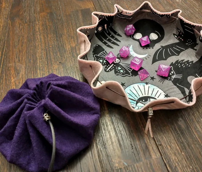 Felt Dice Bag / Tray-in-one!