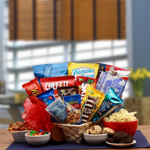 Favorite Snacks Gift Basket - Favorite Snacks Gift Basket / RR820692 / Just Because