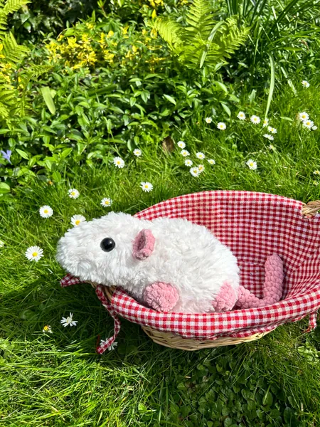 Fluffy Rat Plushie Blanc - Amigurumi - Peluche au crochet - Cadeau fait main