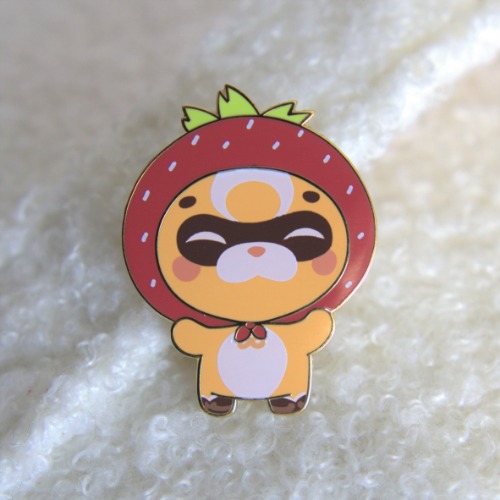 Strawberry Guoba Pin | A Grade (good condition)