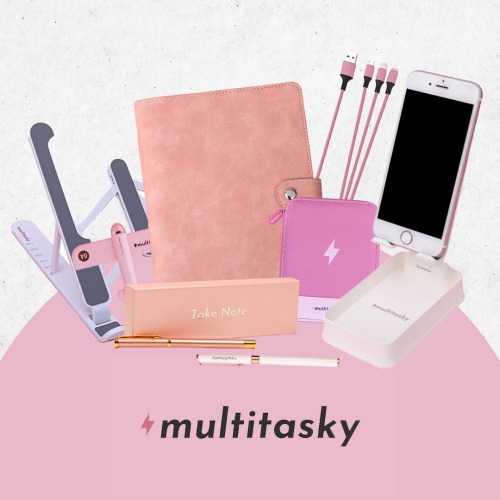 The Supreme Desk Set