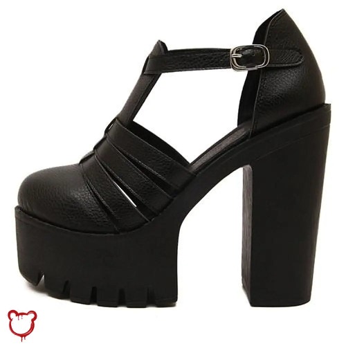Kyla's 90's Chunky Goth Boots - black / 6.5