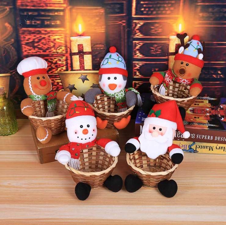 Bamboo Candy Basket: Festive Mini Table Decor - Brown