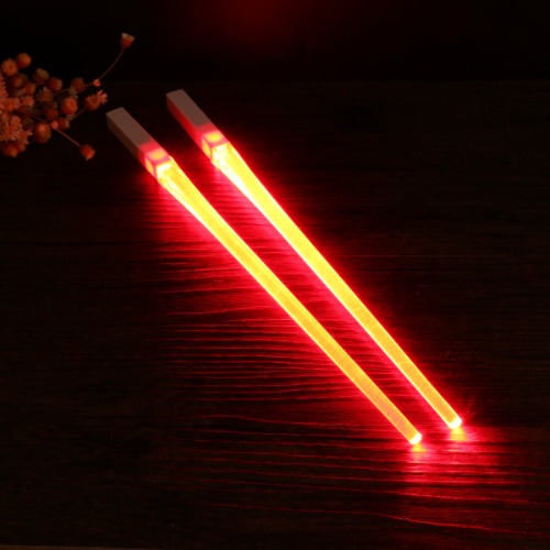 Yardwe Light up Lightsaber Chopsticks LED Light up Chopsticks Party Supply (Red)