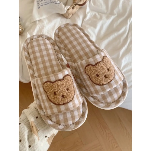 Teddy Indoor Slippers for Ultimate Comfort and Kawaii Style - USA 5-6 (22.5-23cm)