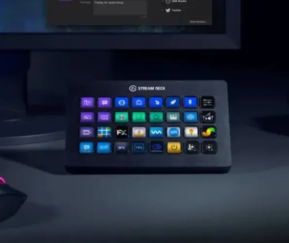 Elgato - Stream Deck XL Wired Keypad with Back Lighting - Black