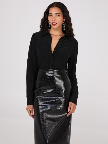 Shimmer Button-Front Blouse | Black / Large