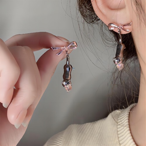 Chic Pink Crystal Heart Dangling Ribbon Cat Earrings | Default Title