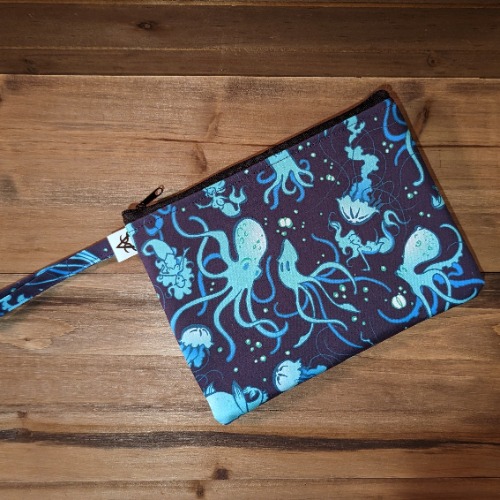 Deep Sea Creatures Clutch - Black Zipper