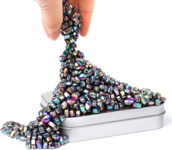 CLUHERTVY Mini Magnetsteine/Magnete,Magnetische Steine,Vielseitiger Stresskiller, Steigern Fingerfertigkeit, Konzentration,Fidget Magnet,Büro Gadget, Kleine Magnete für Erwachsene(500 Stück, 5-7mm) - Irisieren