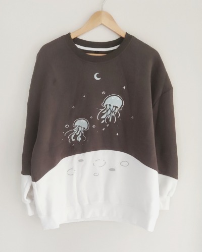 Jellyfish Moon sweatshirt - M