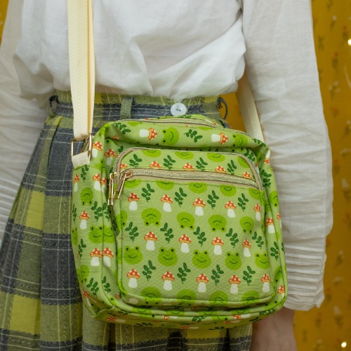 Frog & Mushroom Side Bag!