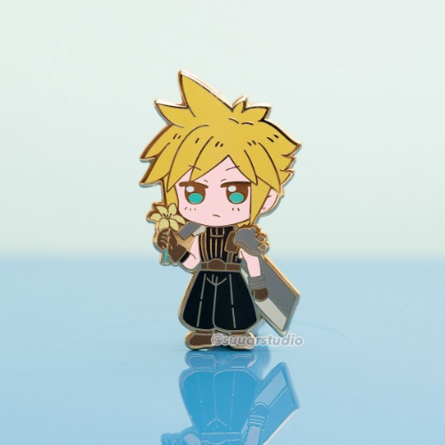 FF7 Cloud Hard Enamel Pin - [A Grade] / Simple Rubber Back