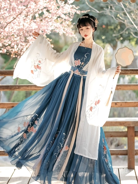 Women Hanfu by Hanfu Story | Ancient Chinese Traditional Costume | Song, Tang, Ming Style