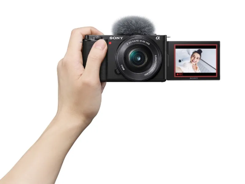 Sony Alpha ZV-E10 - APS-C Interchangeable Lens Mirrorless Vlog Camera Kit - Black - ILCZVE10L/B