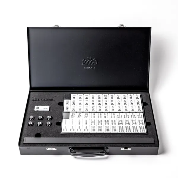Mahjong Set: MACHILL