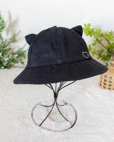 Black cat bucket hat - Black / Large