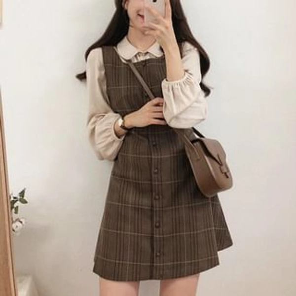 Chemise plissée / robe écossaise sans manches