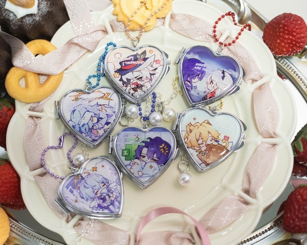 Honkai Star Rail Mini Heart Locket with Mirror