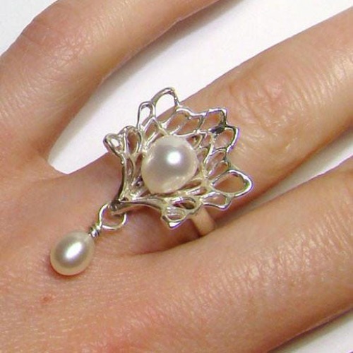 Petals & Pearls Gossamer Ring + Drop Pearl | N