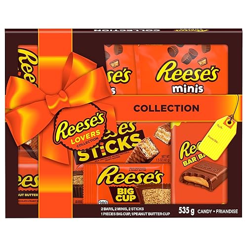 Reese's Lovers Gift Box with Assorted Chocolate Peanut Butter Bars, Assorted Chocolate for Gifts, Chocolate Gifts for Friends, Chocolate Gifts for Family, Valentines Candy - 535g (8 Assorted Bars) - Assortment of Chocolate - 8 Count (Pack of 1)