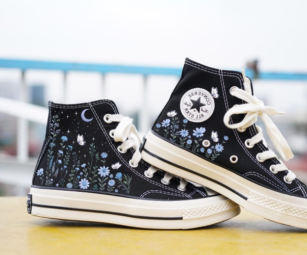 🌻 Blue Wildflower Embroidered Converse Shoes