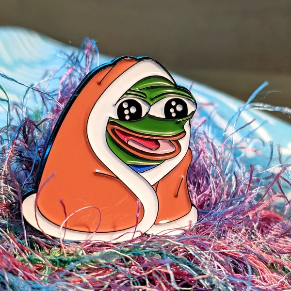 PeepoBlanket | PeepoCozy Twitch Emote | Enamel Pin