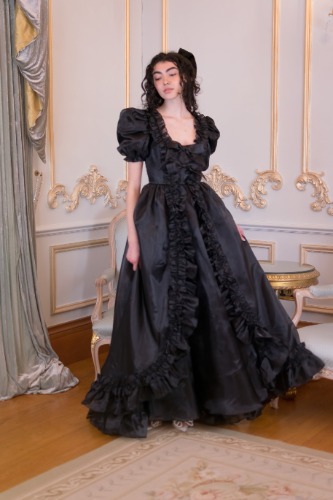 Gothic Fairytale Duchess Gown | Black / L