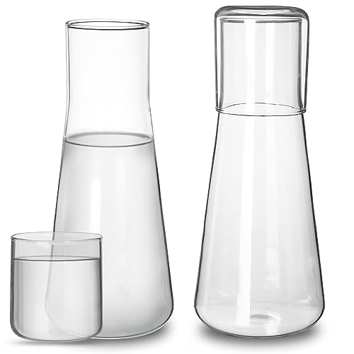 FNG8 Clear Bedside Water Carafe [2 Pack] - 800ml/26 fl oz Glass Water Pitcher with Drinking Cup Lid for Nightstand, Kitchen Counter, Bathroom, Bedroom - Jug for Juice, Tea, Fruit Infusions, Mouthwash