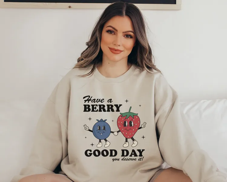 Strawberry Sweatshirt, Retro Blueberry Sweatshirt, Have A Berry Good Day, Vintage Fruit Sweatshirt, Strawberry Festival Crewneck, Vegan Top