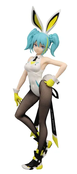 Furyu Hatsune Miku (Street Version) BiCute Bunnies PVC Figure, Multicolor - 
