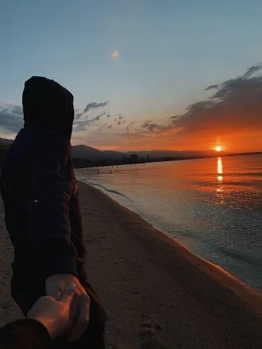 Send me and my boyfriend on a Date