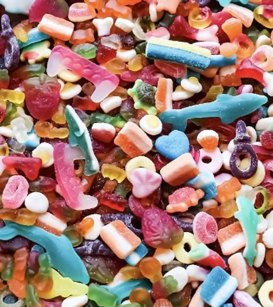 Sweetie Pie Pick & Mix Sweets Quality Jelly Sweets Assortment Large Candy Bag Mixed Selection Fizzy And None Fizzy 1KG Pick n Mix Resealable Pouch Share Bag - FRESH SOFT TASTING