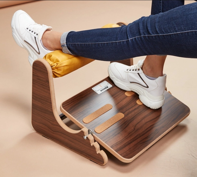 Adjustable ergonomic under desk foot rest office gifts