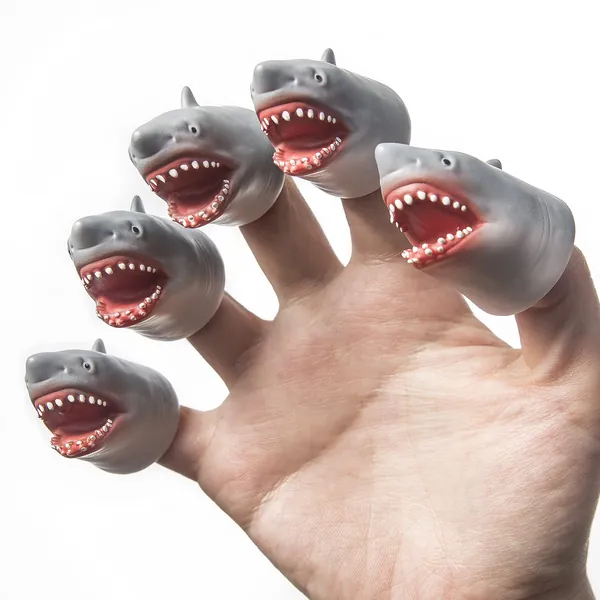 AQKILO Shark Finger Puppet Novelty Toys Finger Doll Props Animal Finger Puppet Gift