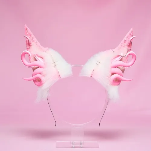 Tentacle fox ears