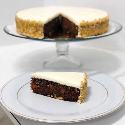 Carrot Cake / Small serves 8