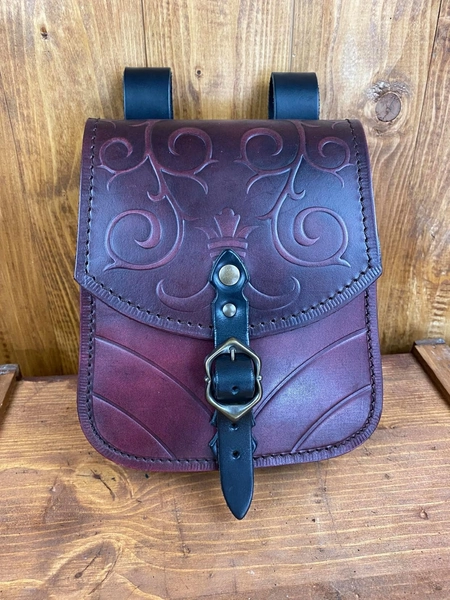 Decorated Leather Belt Bag - Totally Handmade - Perfect for Larp, Cosplay, Cinema and Theatre