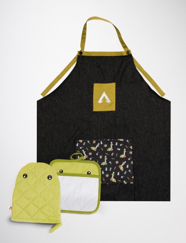 Apron & Oven Mitts Bundle | Apex Legends