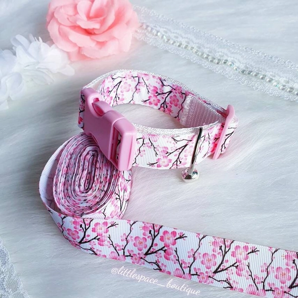 The Japanese Sakura Collar